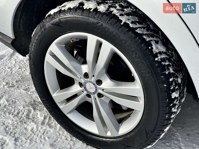 Позашляховик / Кросовер Mercedes-Benz M-Class 2012 в Ковелі