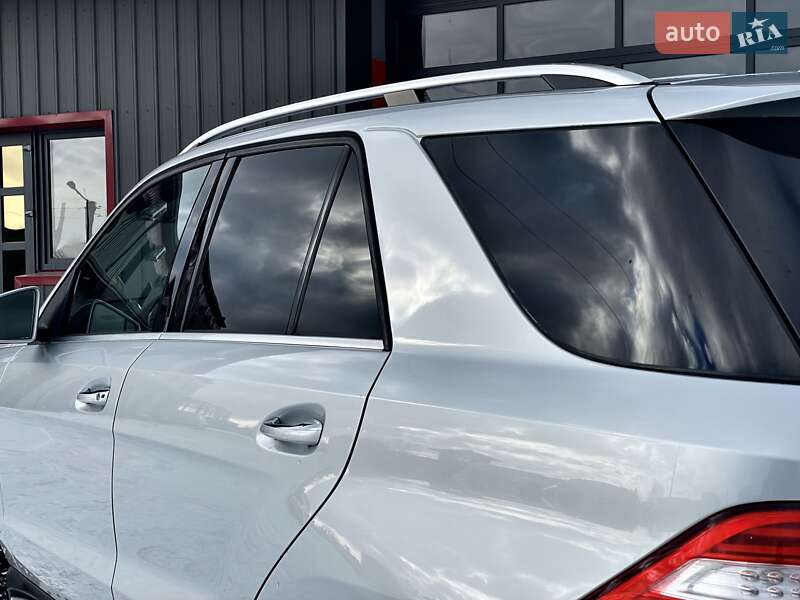 Позашляховик / Кросовер Mercedes-Benz M-Class 2012 в Ковелі