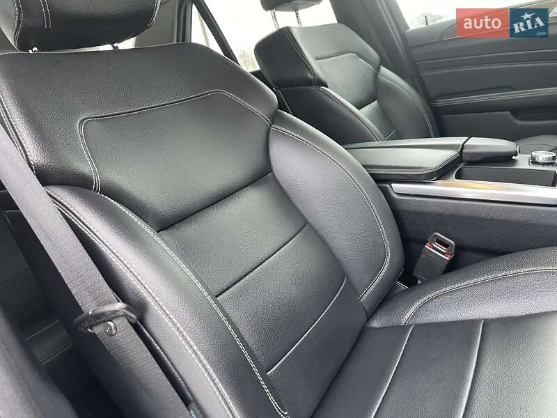 Позашляховик / Кросовер Mercedes-Benz M-Class 2012 в Ковелі