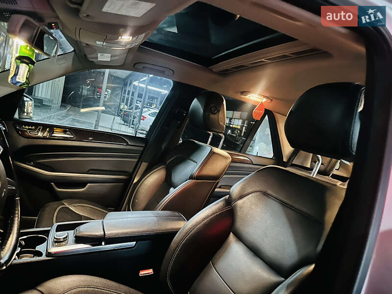 Позашляховик / Кросовер Mercedes-Benz M-Class 2011 в Солотвині