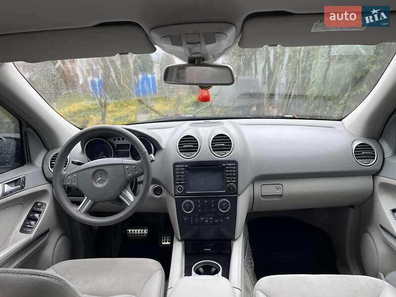 Позашляховик / Кросовер Mercedes-Benz M-Class 2008 в Одесі