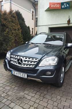 Внедорожник / Кроссовер Mercedes-Benz M-Class 2010 в Черновцах