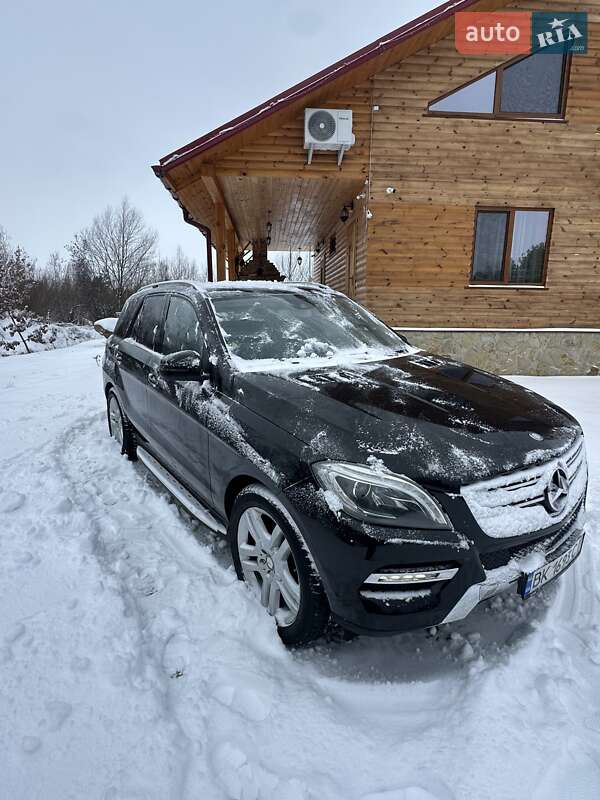 Mercedes-Benz M-Class 2014