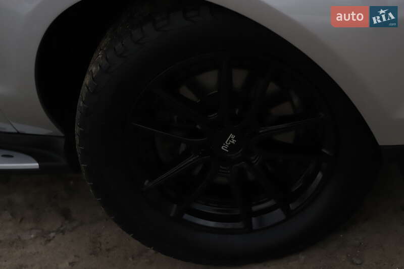 Внедорожник / Кроссовер Mercedes-Benz M-Class 2014 в Дрогобыче