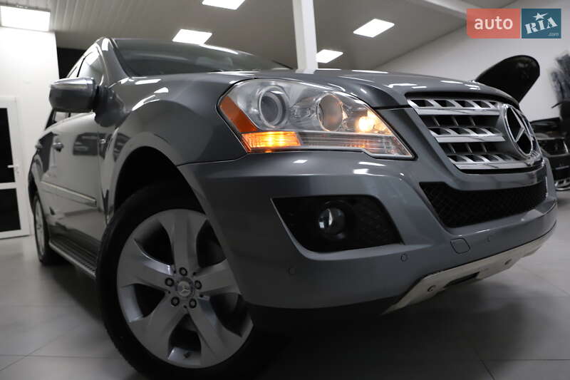 Внедорожник / Кроссовер Mercedes-Benz M-Class 2010 в Дрогобыче