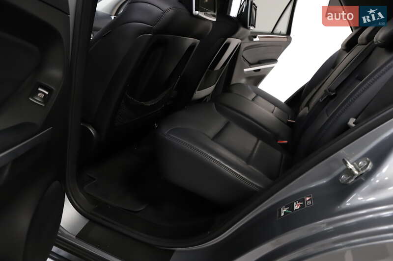 Внедорожник / Кроссовер Mercedes-Benz M-Class 2010 в Дрогобыче