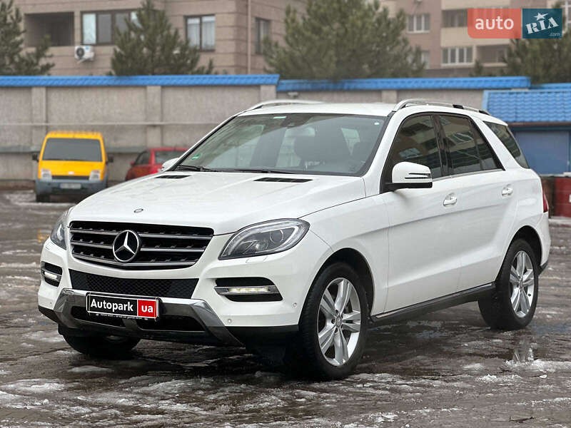 Mercedes-Benz M-Class 2015 Mercedes-Benz M-Class 2015