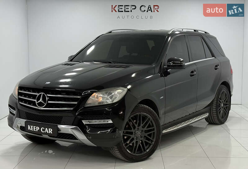 Mercedes-Benz M-Class 2011