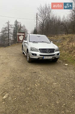 Позашляховик / Кросовер Mercedes-Benz M-Class 2006 в Чернівцях