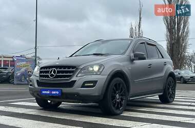 Внедорожник / Кроссовер Mercedes-Benz M-Class 2010 в Одессе