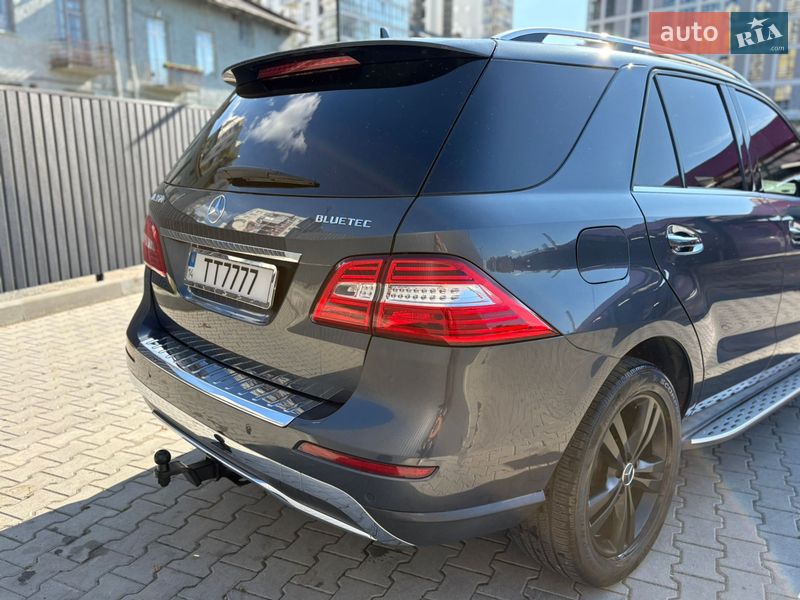 Внедорожник / Кроссовер Mercedes-Benz M-Class 2012 в Львове