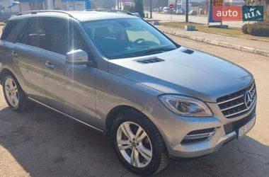 Позашляховик / Кросовер Mercedes-Benz M-Class 2012 в Чернівцях