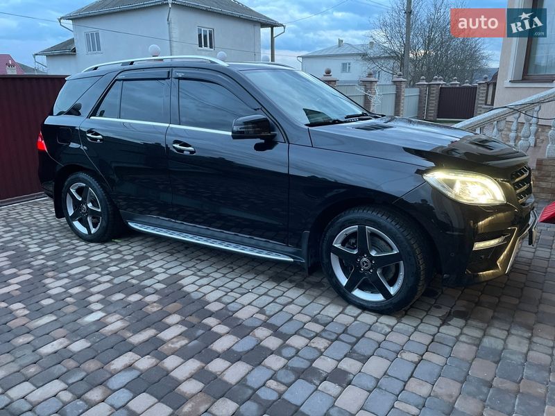 Внедорожник / Кроссовер Mercedes-Benz M-Class 2013 в Черновцах
