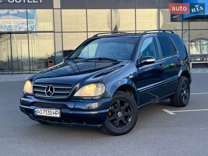 Mercedes-Benz M-Class 2002