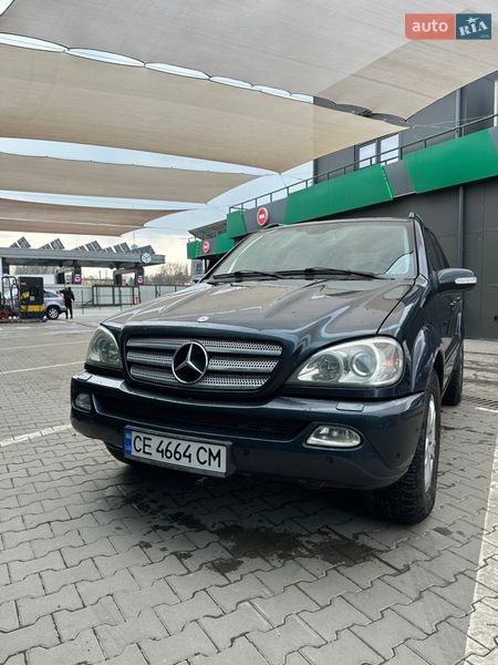 Mercedes-Benz M-Class 2005