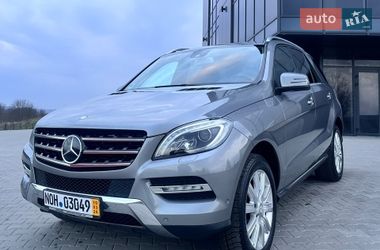 Внедорожник / Кроссовер Mercedes-Benz M-Class 2012 в Черновцах