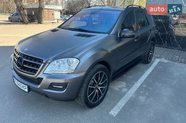 Внедорожник / Кроссовер Mercedes-Benz M-Class 2011 в Киеве
