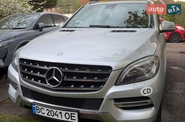 Внедорожник / Кроссовер Mercedes-Benz M-Class 2013 в Черновцах