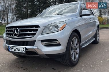 Внедорожник / Кроссовер Mercedes-Benz M-Class 2015 в Житомире