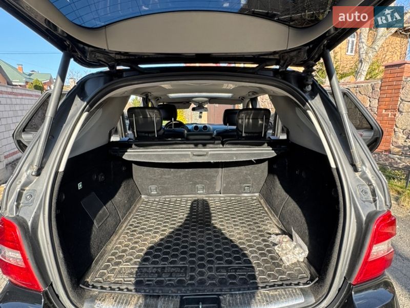 Внедорожник / Кроссовер Mercedes-Benz M-Class 2010 в Киеве