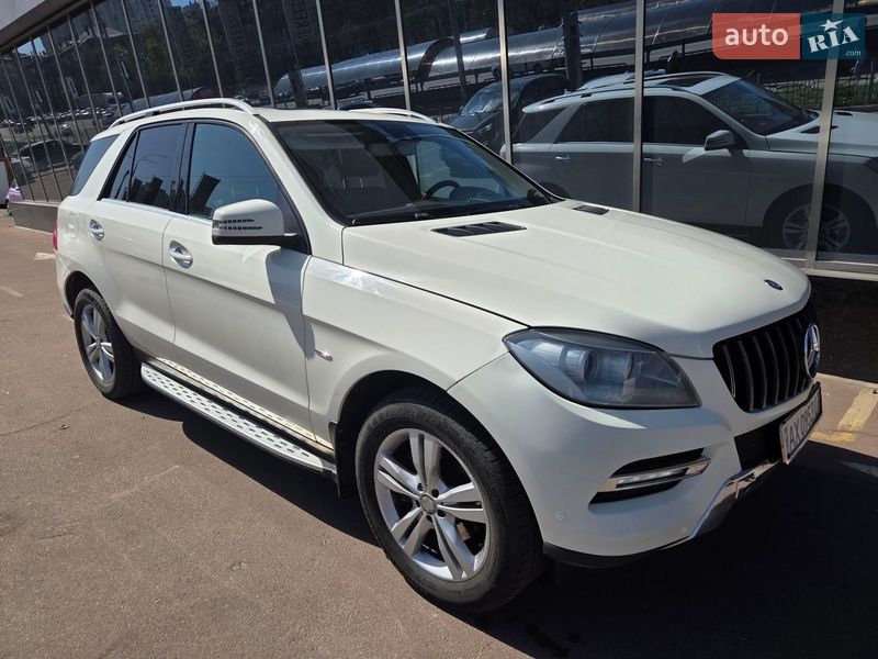 Mercedes-Benz M-Class 2012