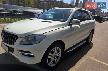 Внедорожник / Кроссовер Mercedes-Benz M-Class 2012 в Ирпене