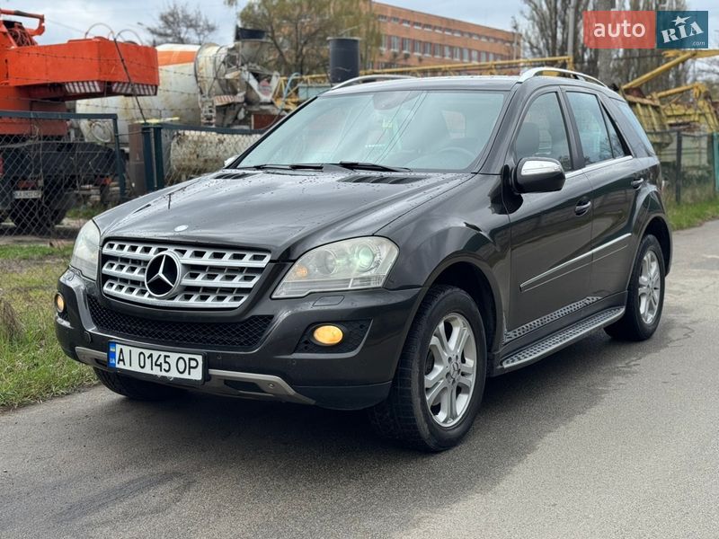 Mercedes-Benz M-Class 2009