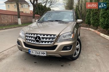 Внедорожник / Кроссовер Mercedes-Benz M-Class 2009 в Киеве
