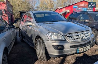 Позашляховик / Кросовер Mercedes-Benz M-Class 2005 в Києві