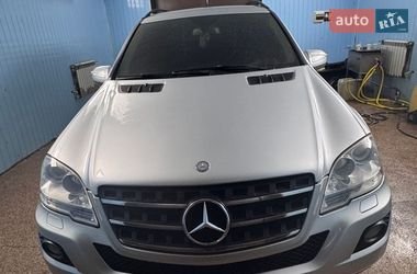 Внедорожник / Кроссовер Mercedes-Benz M-Class 2010 в Запорожье