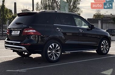 Внедорожник / Кроссовер Mercedes-Benz M-Class 2015 в Одессе