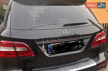 Позашляховик / Кросовер Mercedes-Benz M-Class 2013 в Києві