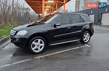 Внедорожник / Кроссовер Mercedes-Benz M-Class 2005 в Харькове