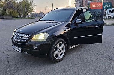 Внедорожник / Кроссовер Mercedes-Benz M-Class 2005 в Харькове