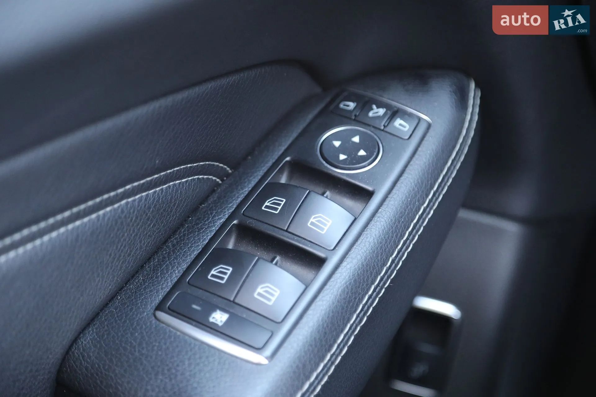 2013 Mercedes-Benz M-klasse - мініатюра 28