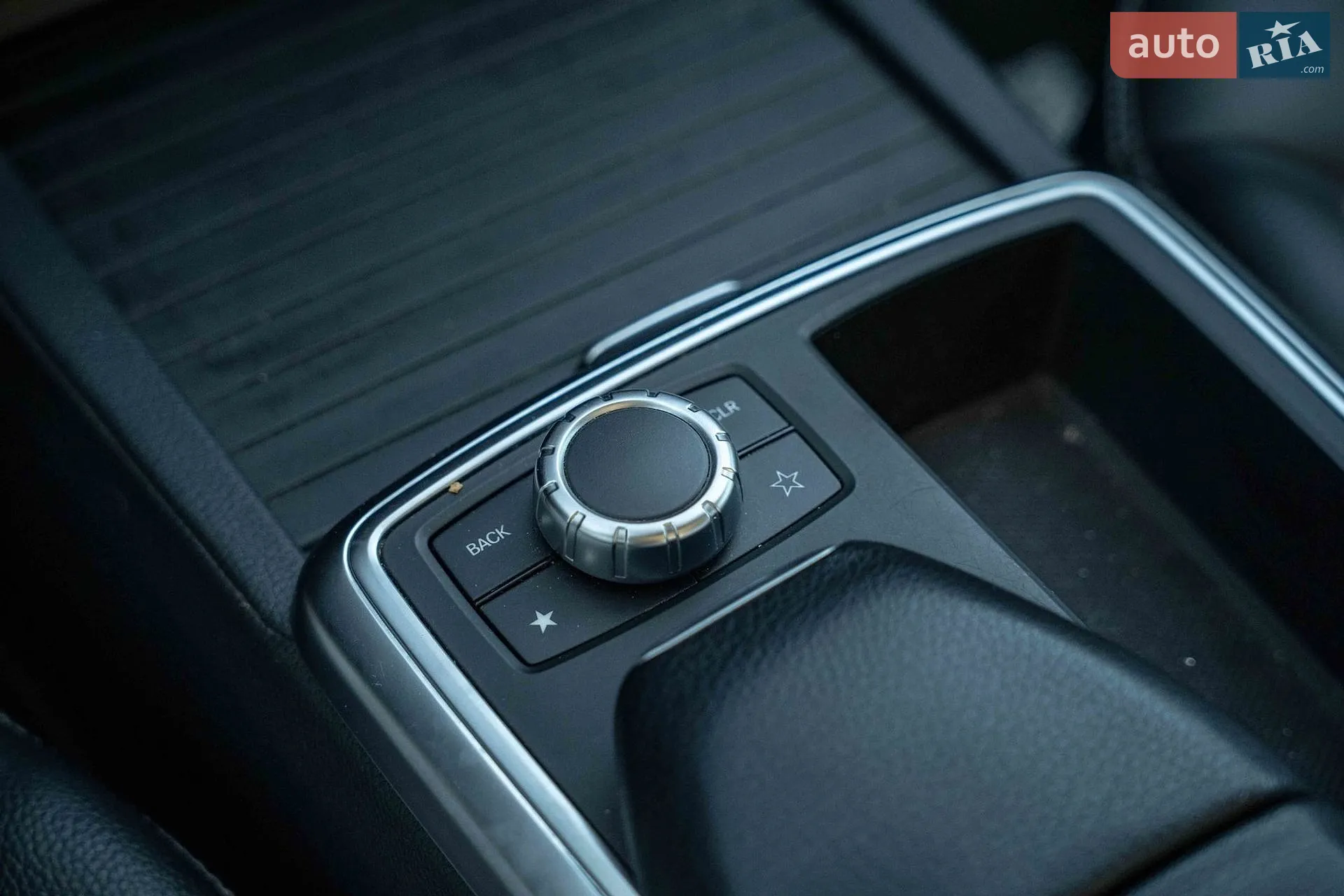 2012 Mercedes-Benz M-klasse - мініатюра 34