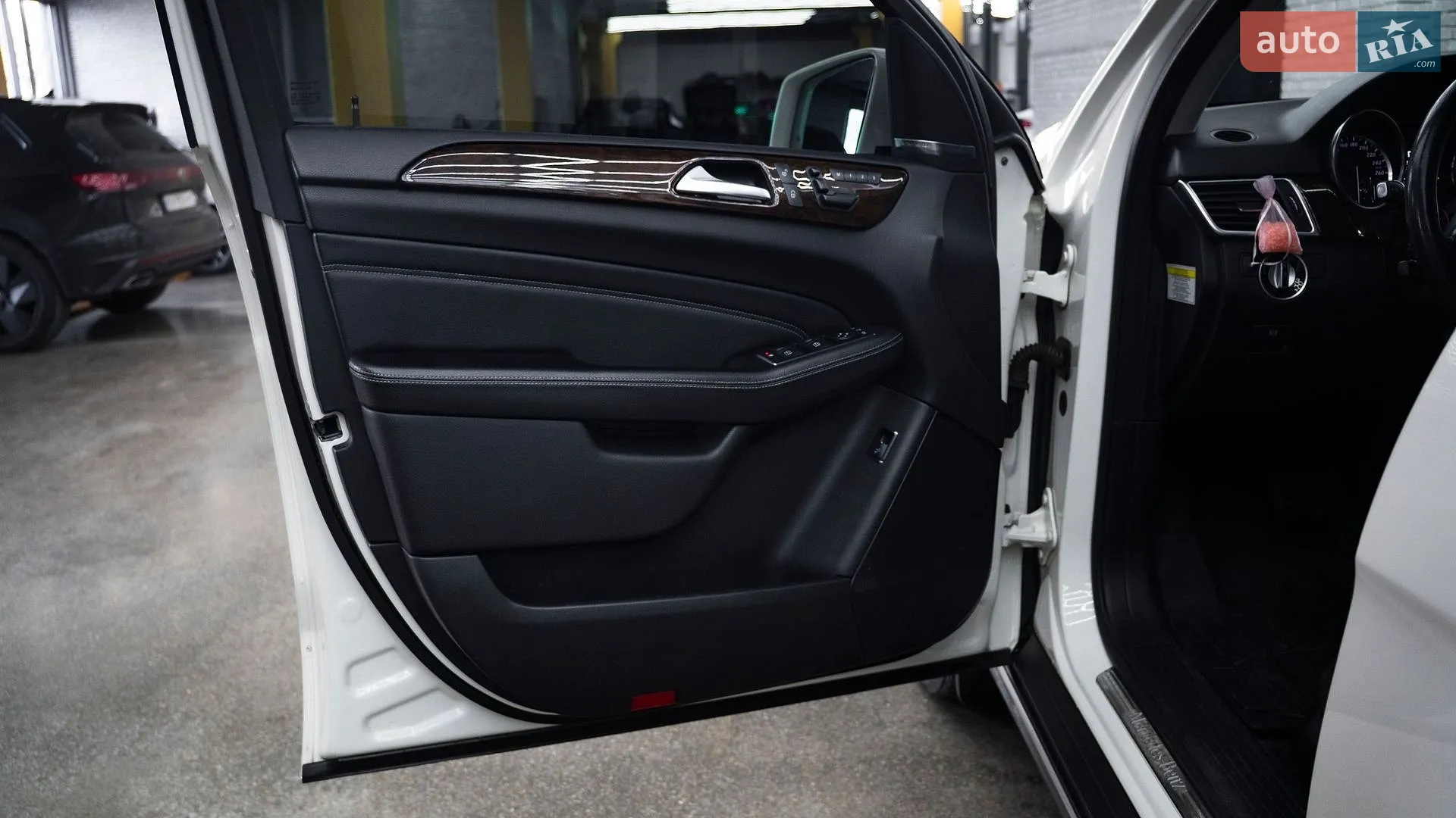 2012 Mercedes-Benz M-klasse - мініатюра 10