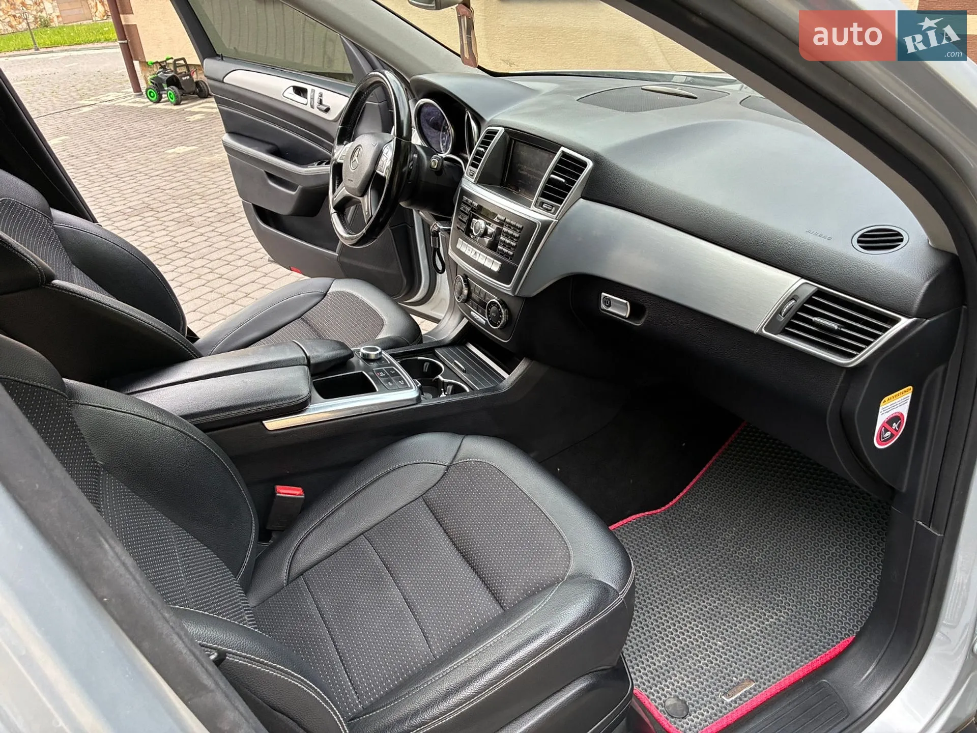 2011 Mercedes-Benz M-klasse - мініатюра 34