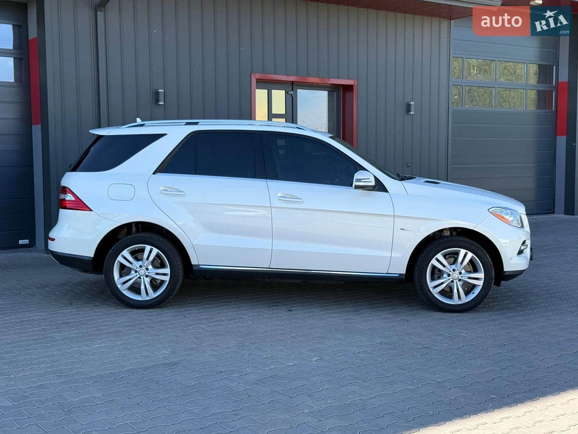 2012 Mercedes-Benz M-klasse - мініатюра 12