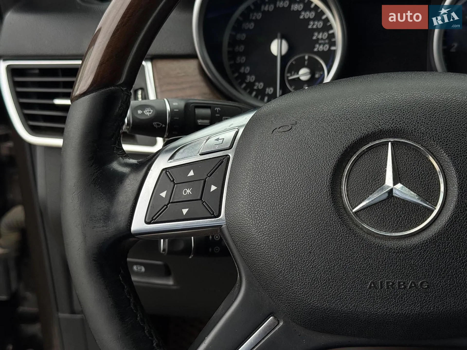 2013 Mercedes-Benz M-klasse - мініатюра 28