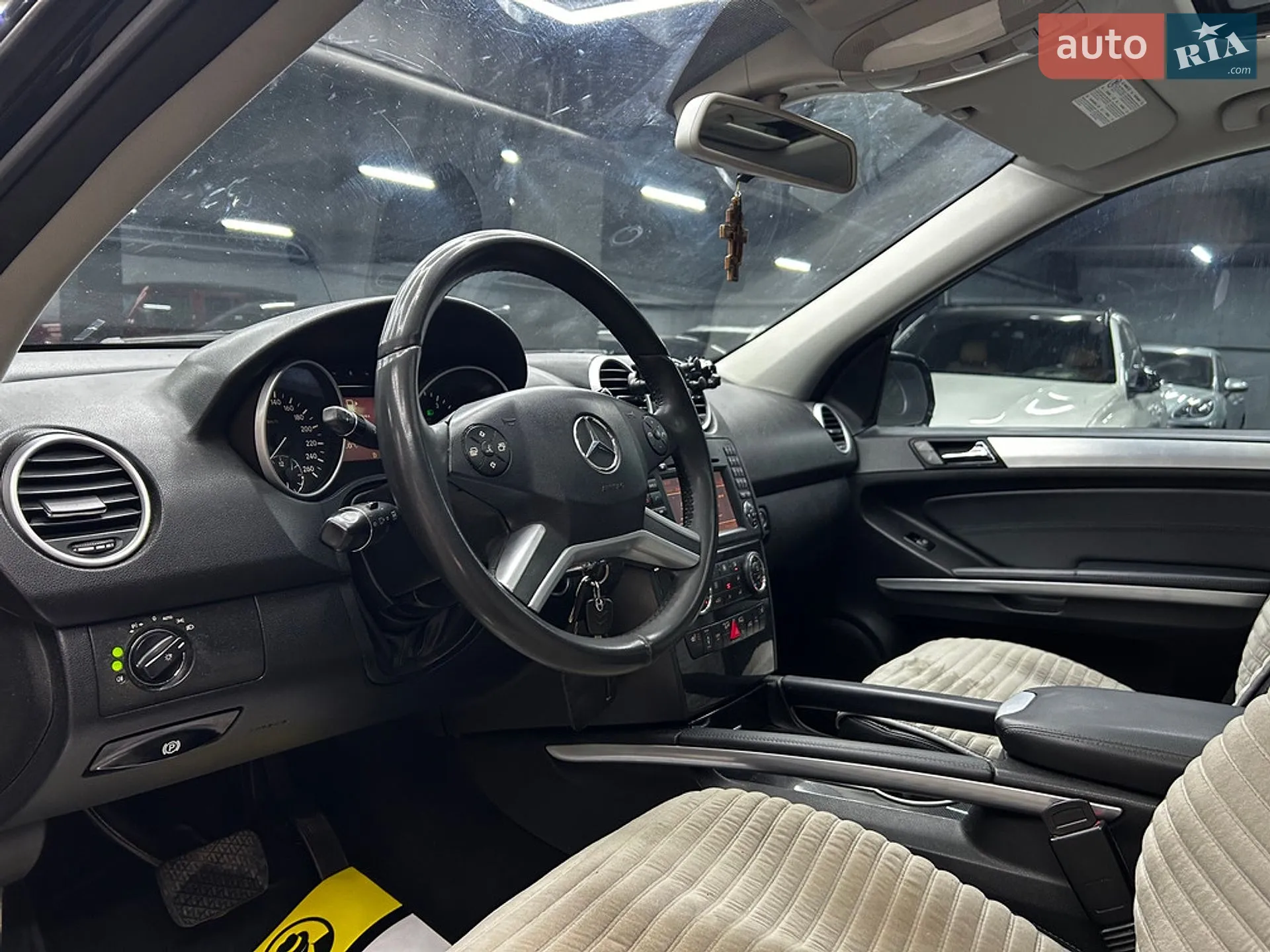 2010 Mercedes-Benz M-klasse - мініатюра 11