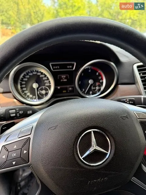 2012 Mercedes-Benz M-klasse - мініатюра 10