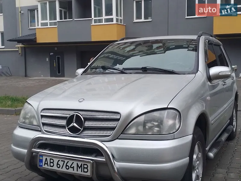 Mercedes-Benz M-Class 2001