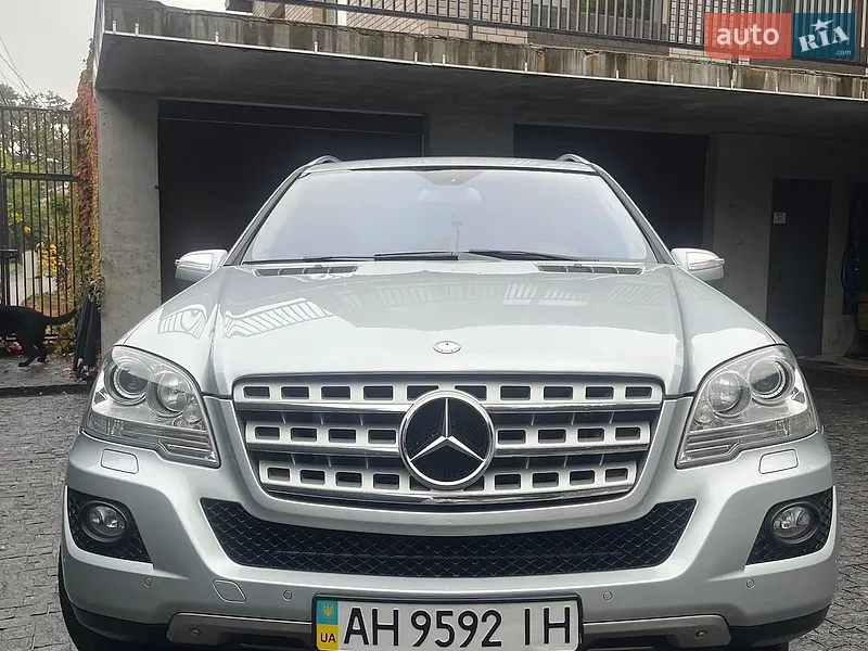 Mercedes-Benz M-Class 2009