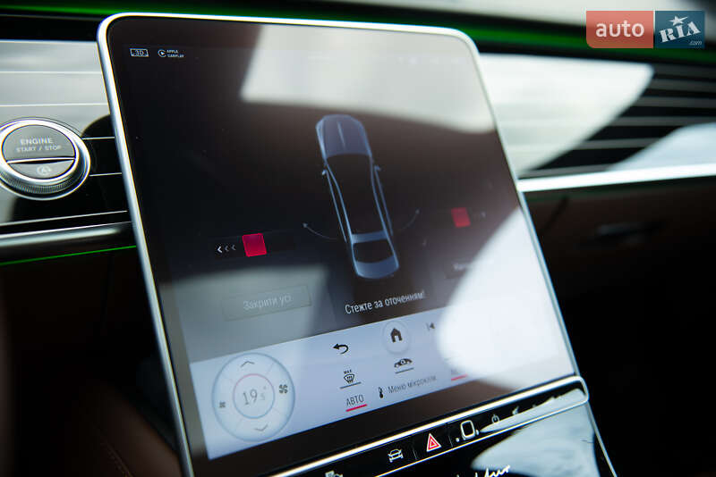 Седан Mercedes-Benz Maybach 2022 в Мукачево