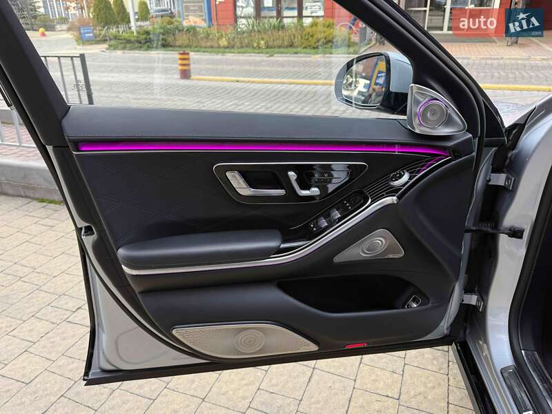 Седан Mercedes-Benz Maybach 2021 в Львові