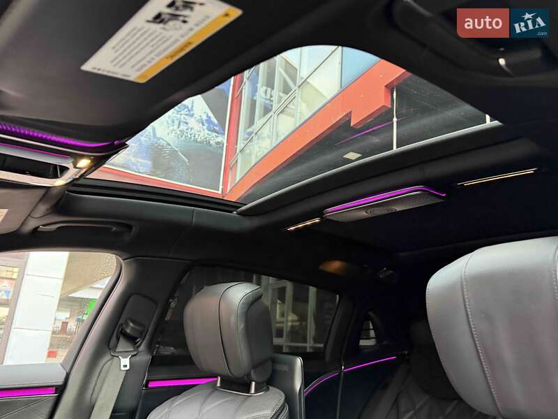 Седан Mercedes-Benz Maybach 2021 в Львові
