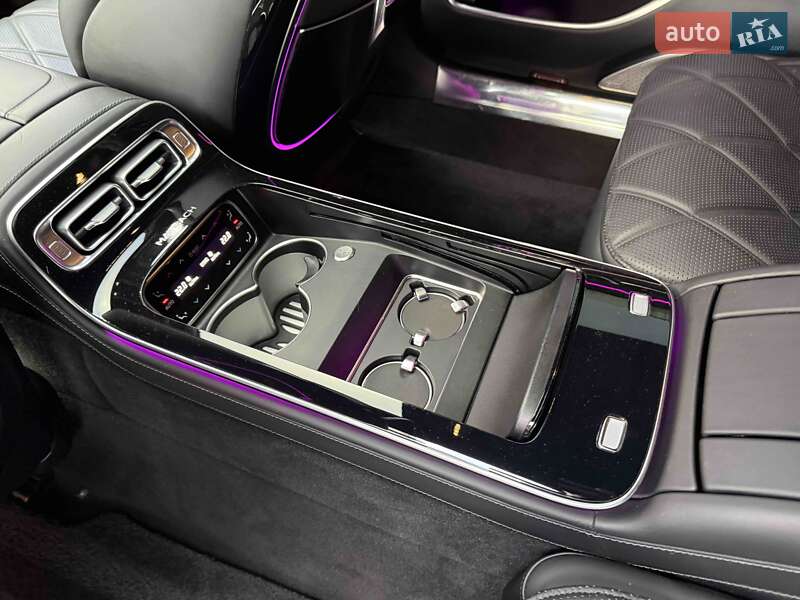 Седан Mercedes-Benz Maybach 2021 в Львові