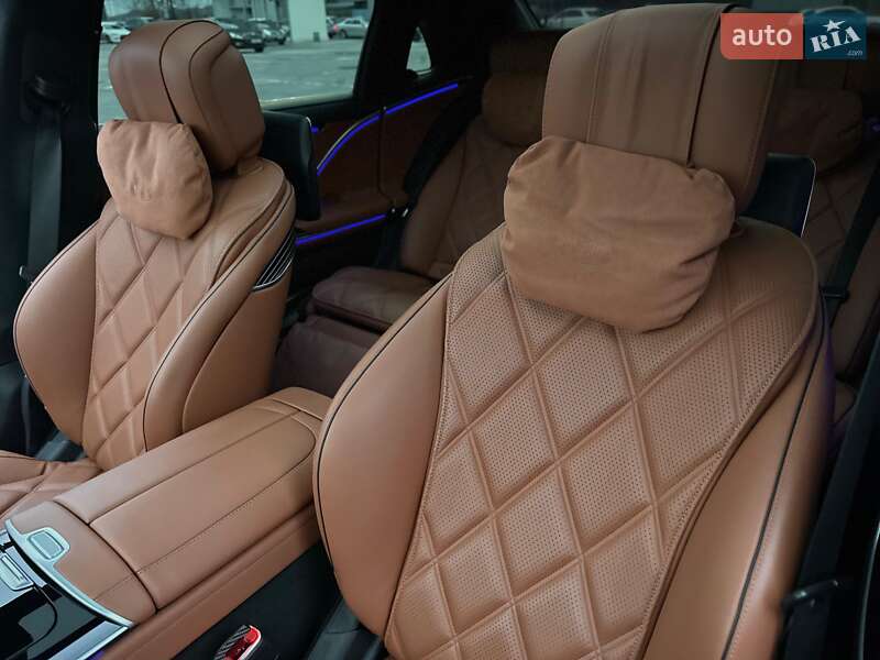 Седан Mercedes-Benz Maybach 2022 в Киеве