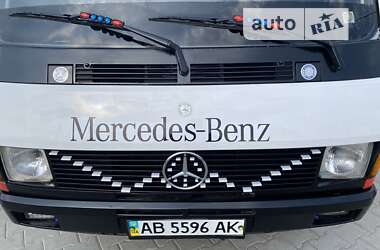 Грузовой фургон Mercedes-Benz MB-Class 1992 в Могилев-Подольске